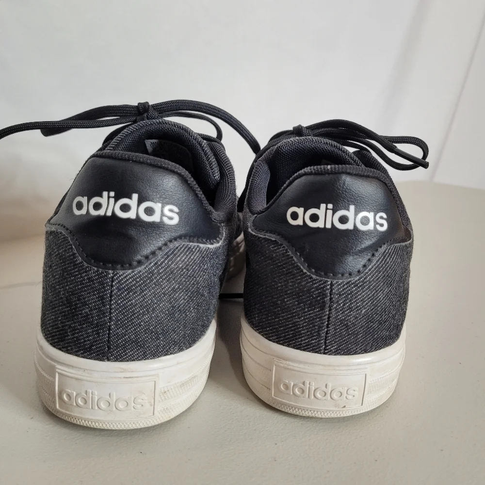 Adidas Men's Daily 2.0 Sneaker - Size 9